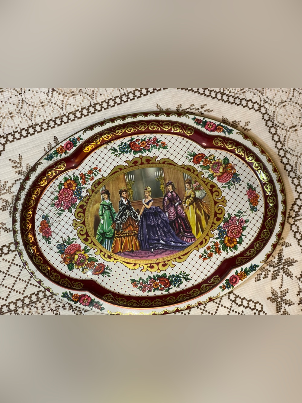 vintage 1971 Daher Decorated Ware metal tray produced in England
